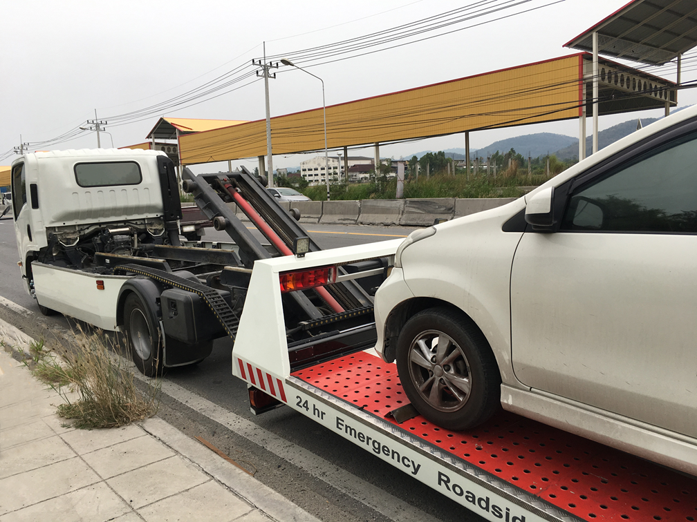 Professional cash for cars melton towing truck