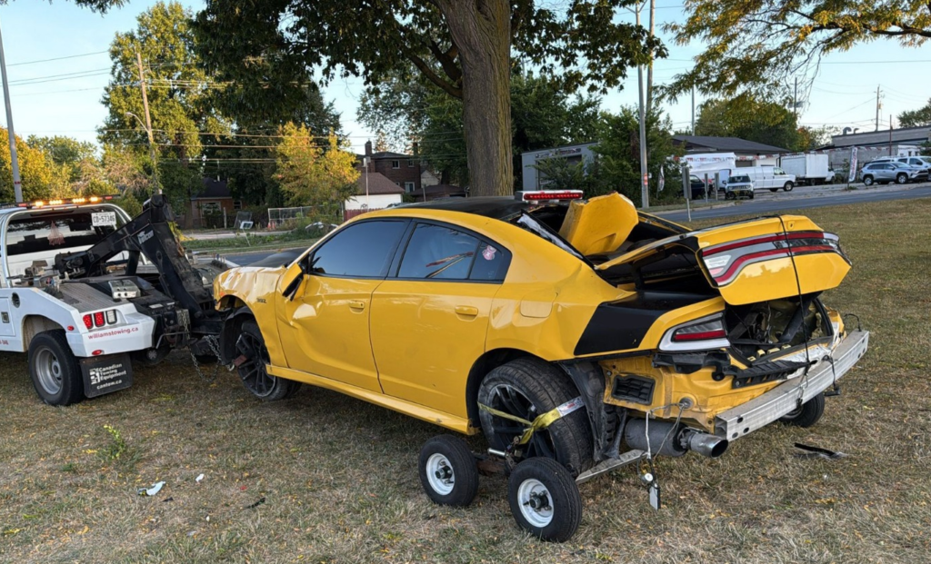 Professional free car removal melbourne towing truck