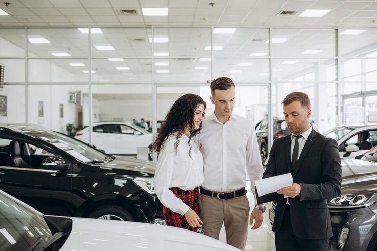 rofessional buyer evaluating trade-ins for the best used cars melbourne market