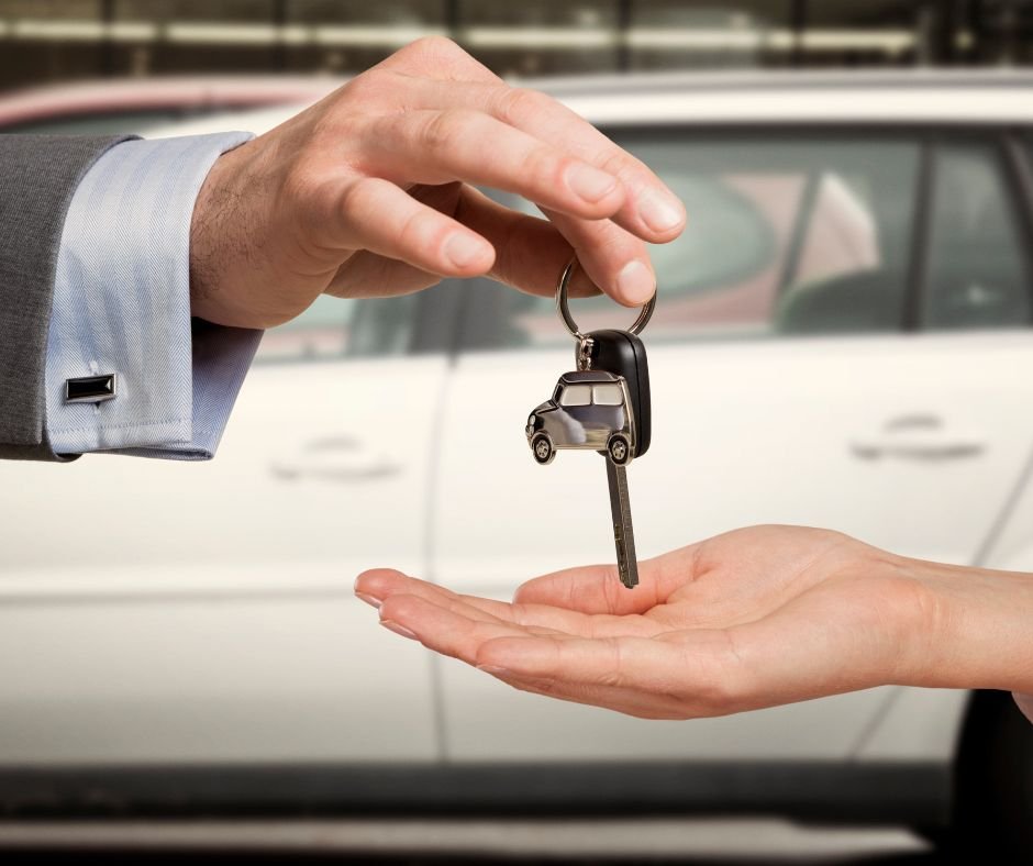 Professional buyer providing an instant car offer safely
